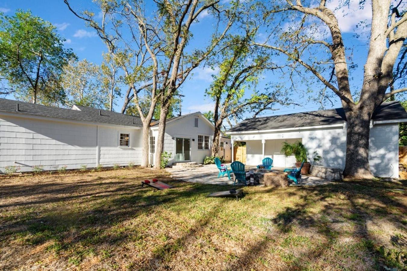 フレデリックスバーグ Luxury Bungalow Near Main W Hot-Tub And Firepitヴィラ エクステリア 写真